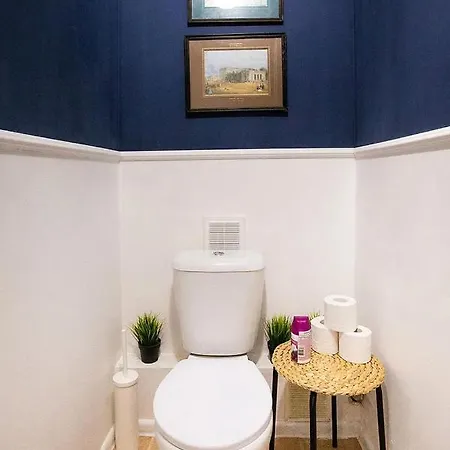 Stylish 2-bedroom On The Eu Side